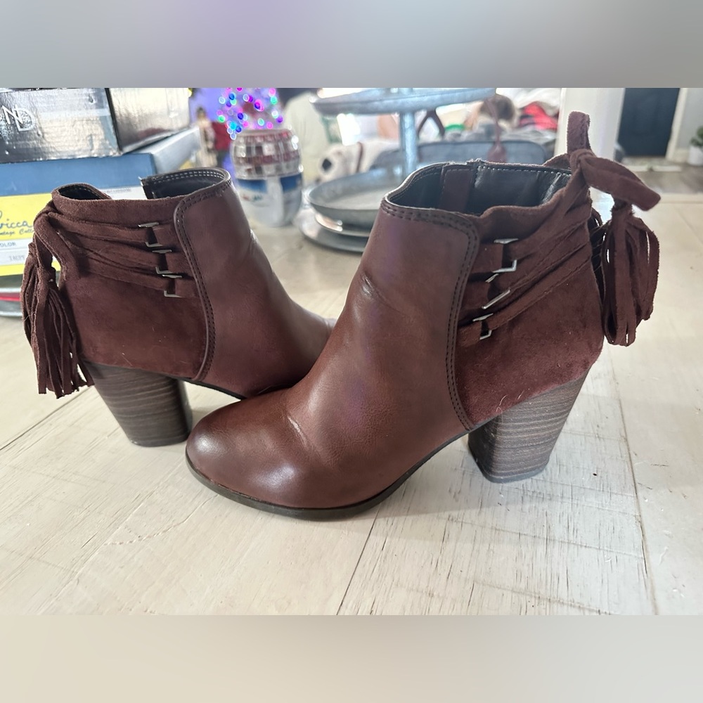 New Directions Brown/Maroon Booties
